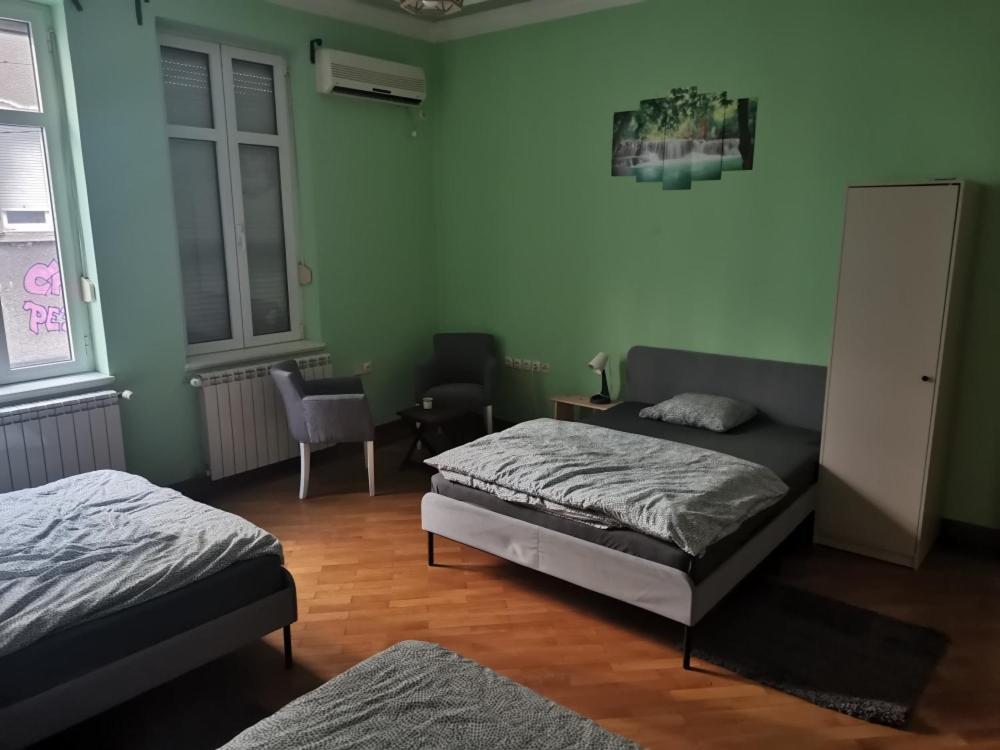 Cozy Palace Hostel Belgrado Buitenkant foto